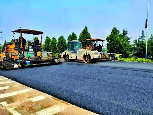 兰陵镇农村道路换新颜 打通乡村”振兴路“