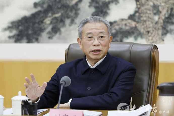 省委常委会召开会议 认真学习习近平总书记重要讲话精神