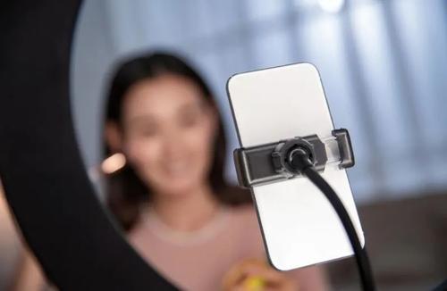 广电总局加强网络直播管理 封禁未成年用户打赏功能