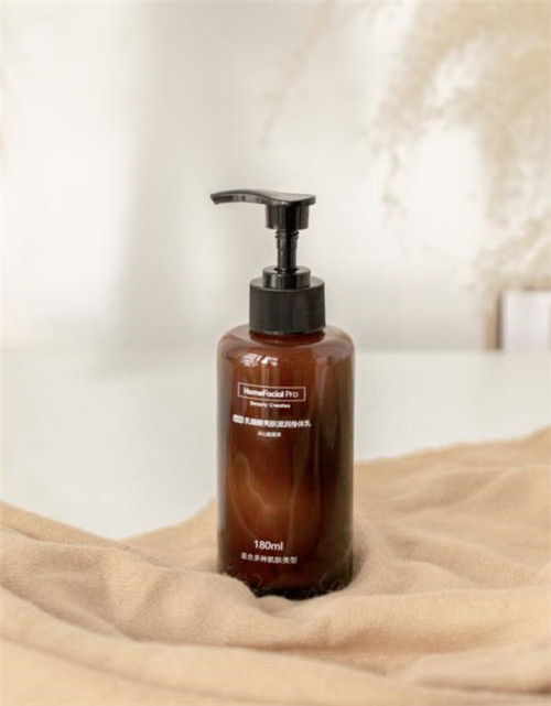 身体乳选对了，让你一天都香气逼人 HFP首款乳糖酸亮肤身体乳重磅上新