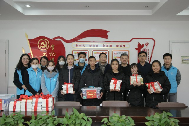 中建八局二公司志愿者走进济南特教中心关爱特殊群体