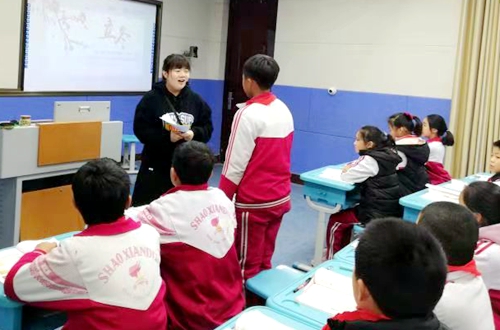 郯城县归昌乡小学举行语文外出学习还原汇报课活动