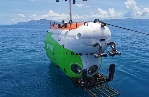 “奋斗者”号载人舱球壳“钛”强大