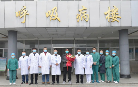 安徽颍上县输入性新冠肺炎患者治愈出院