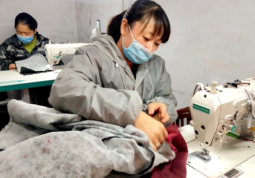 工作顺心生活安心！郯城2万女工实现“家门口”就业