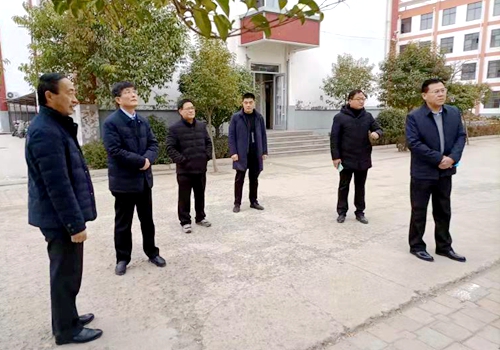 郯城县教育和体育局局长李新建到港上中学调研