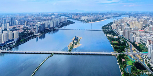 众望所期！大平层时代地标应势呈现！