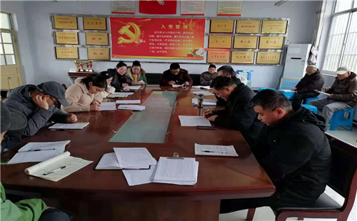 张山子镇侯孟中心小学 开展学区“四联双推”优课研磨活动