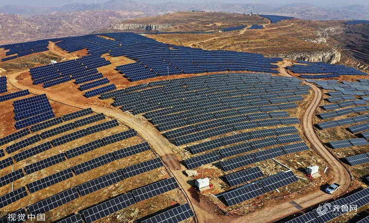 山东枣庄：用光伏发电带动当地群众增收