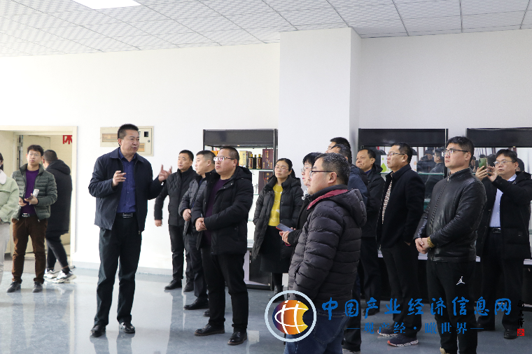菏泽市民营经济发展工作会议在市中小企业协会召开