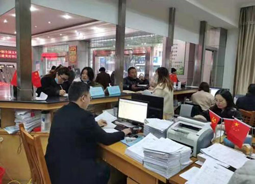 江苏兴化：帮办代办重“内涵”