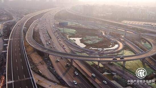 南京江心洲长江大桥明起通车