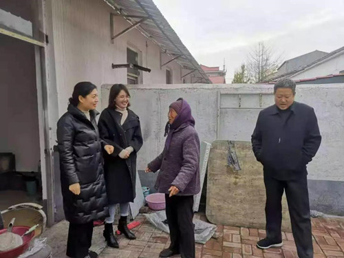 兰陵县磨山镇:贫困户安全温暖过冬二三事