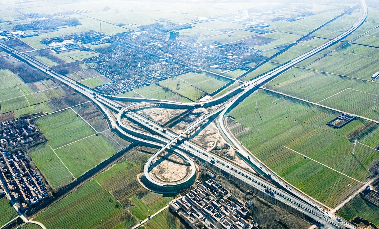 山东高速公路通车里程突破7400公里 重回全国第一方阵