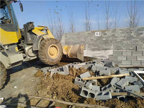 兰陵县芦柞镇：拆违控违“不打烊”，基本农田“保过冬”