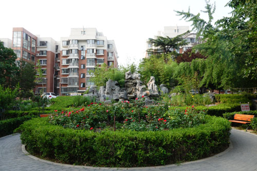 党建引领 “五心”归一 