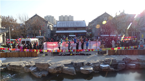 山东青岛：民俗非遗大荟萃 即墨古城迎新年 