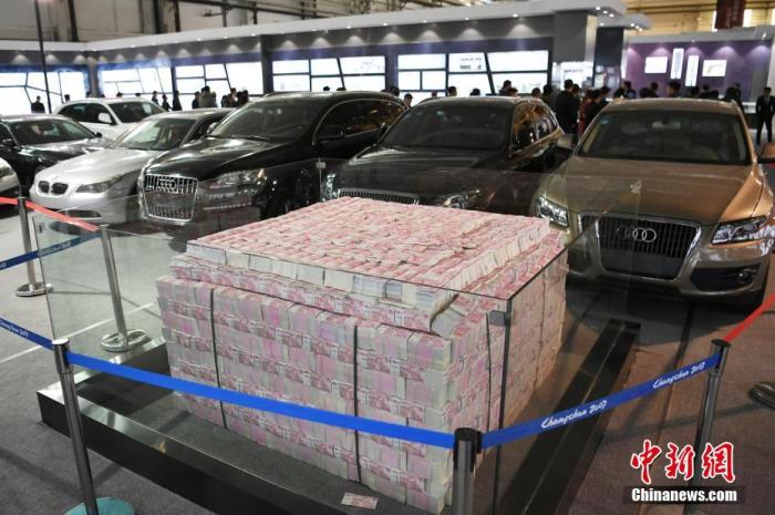 检方三年来共起诉涉黑犯罪6.8万余人、涉恶犯罪16万余人