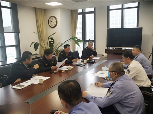 青岛市城市管理局：部门协同“齐步走” 下好小广告治理“先手棋”