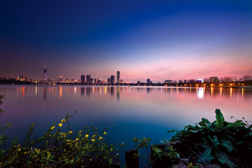 南京市人大财经委召开全体人员会议