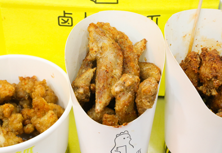 “牛”转新“鸡”，卤人甲跨年营销打响2021品牌战役的第一枪