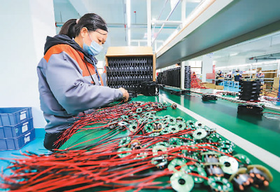 2020年，全国规模以上工业增加值比上年增长2.8%