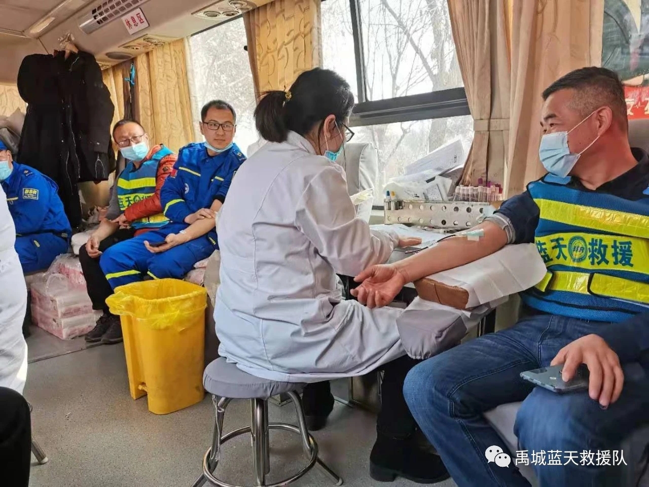 你我接壤，你难我帮