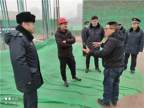 兰山城管部门三级联动保障“两会”市容秩序