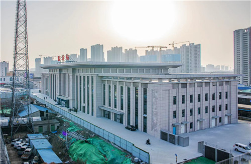 春运首日临沂火车站新站阶段性启用