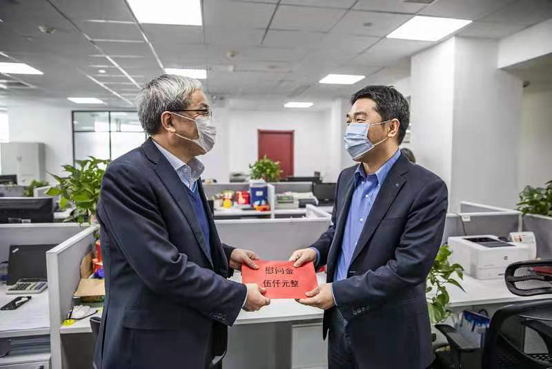 浦发银行临沂分行开展春节送温暖活动