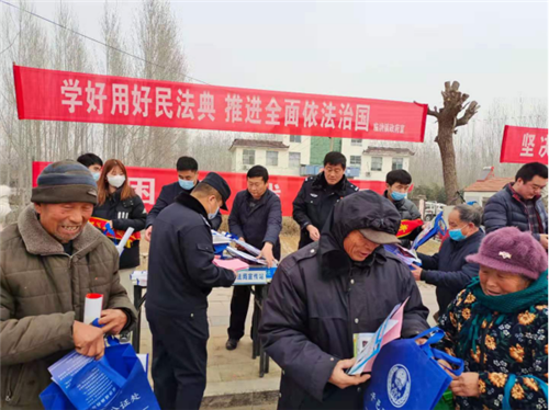 平邑县临涧镇：立春普法赶年集