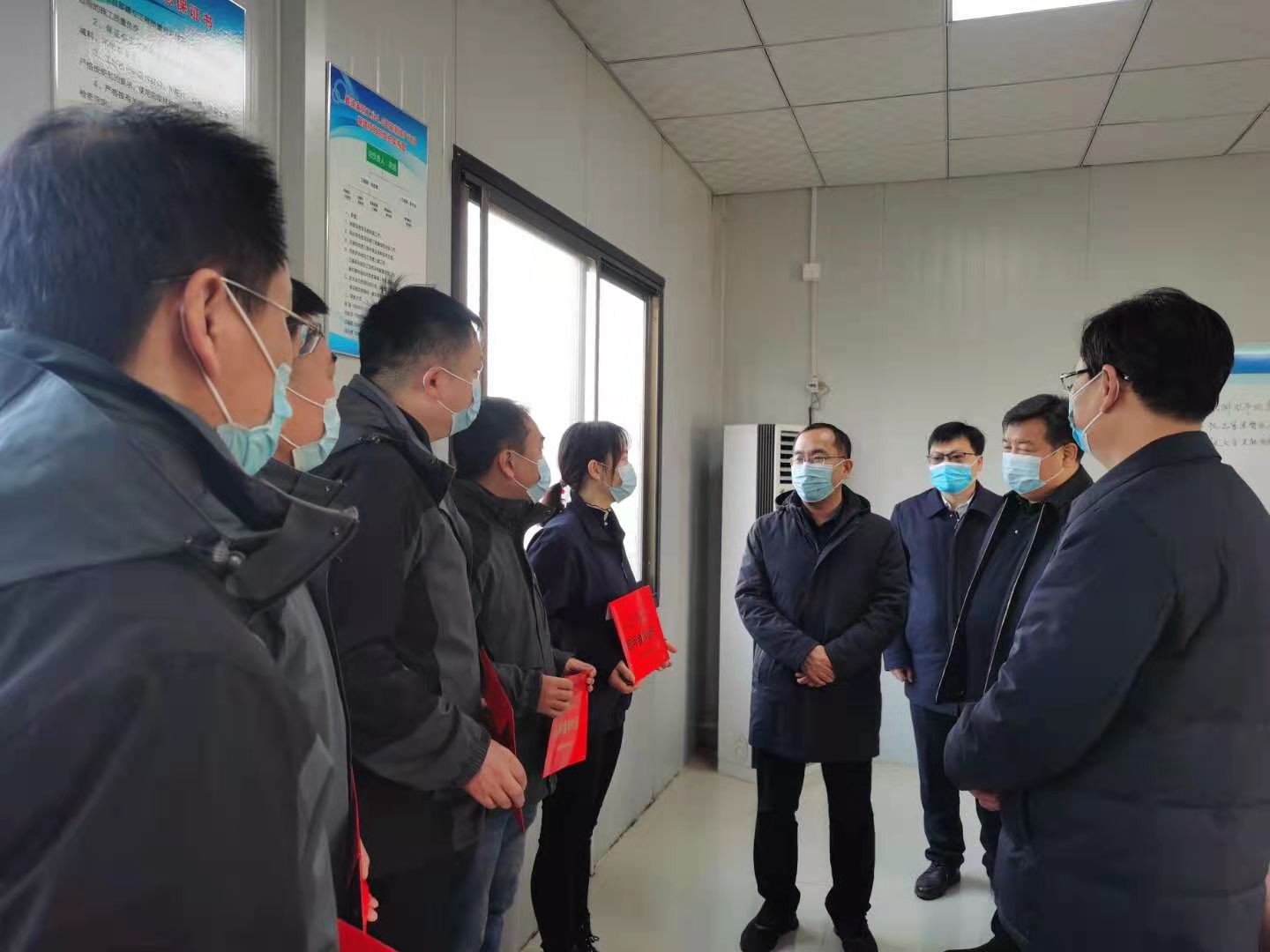 就地过新年温暖送身边