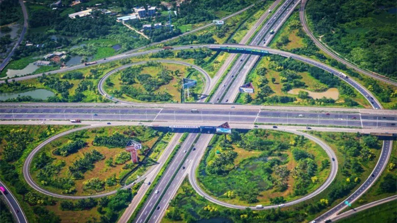 密织高速网，“内通外联”赞家乡