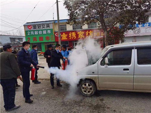 临沂银行业员工奋勇救火传佳话