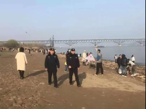 江北新区呼吁市民共同维护长江生态