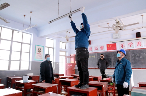 郯城供电：用电检查进校园保电开学季