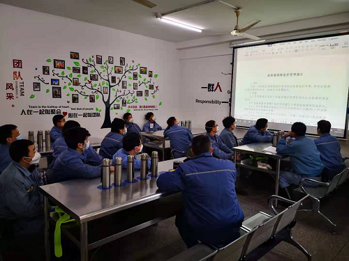 以初心铸匠心，以精技育人才，强健企业发展根基