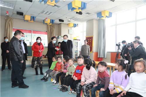 临沂“善爱助听”活动为残疾儿童免费适配助听器