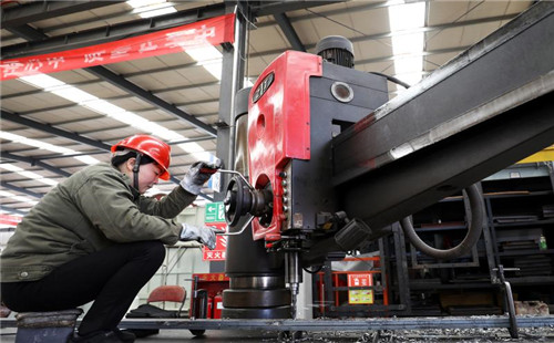 山东枣庄“工业强市、产业兴市”三年攻坚突破行动动员大会在台儿庄引发热烈反响