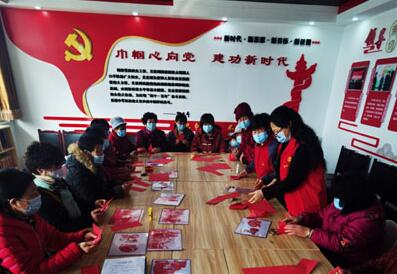 河北高碑店：同庆“三八节” 共剪“鱼水情”