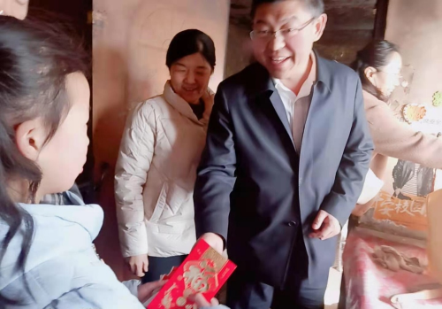 青岛西海岸新区铁山街道：让大爱温暖每一个角落