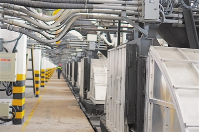 电解铝车间的“智能大脑”