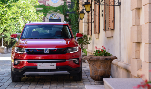 面对新势力造车，长安CS35PLUS底气何在？