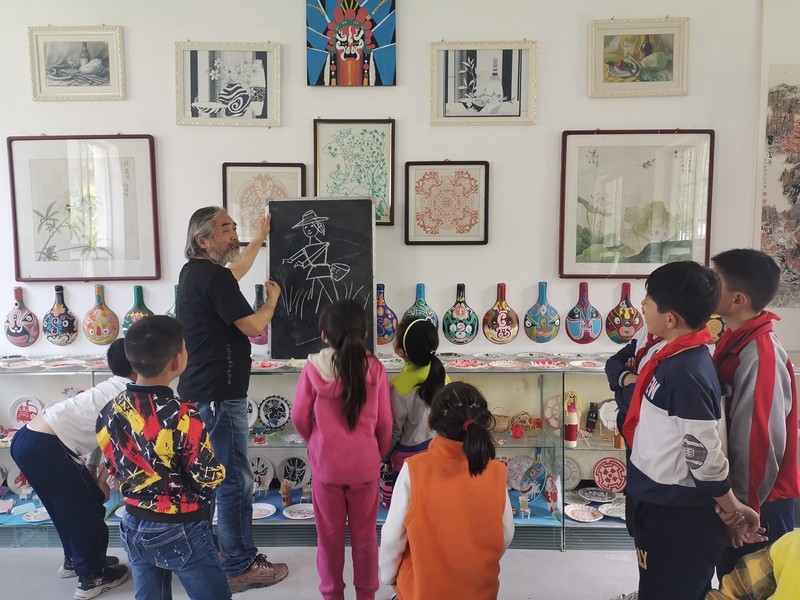 乡村青少年艺术教育需多方联合发力