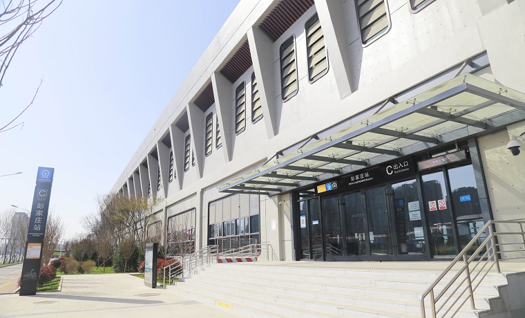 筑2号线唯一高架站，中建八局二公司打造“素颜”也靓丽