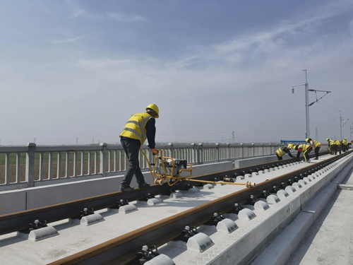 最新！鲁南高铁已铺轨至菏泽境内！