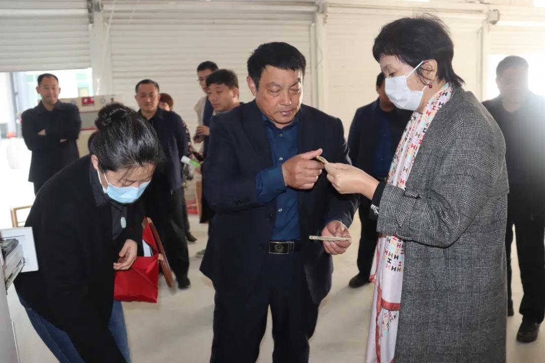 中央农办“听党话、感党恩、跟党走”宣传活动到板泉镇参观考察