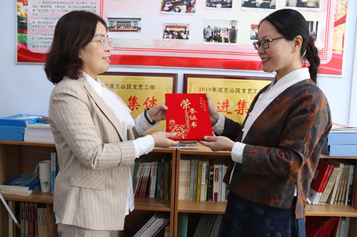 临沂市生命关怀协会接收捐赠图书活动在兰山作协举行