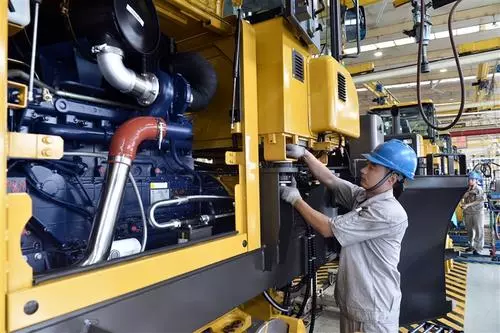 临工集团：高速开启电动化新时代