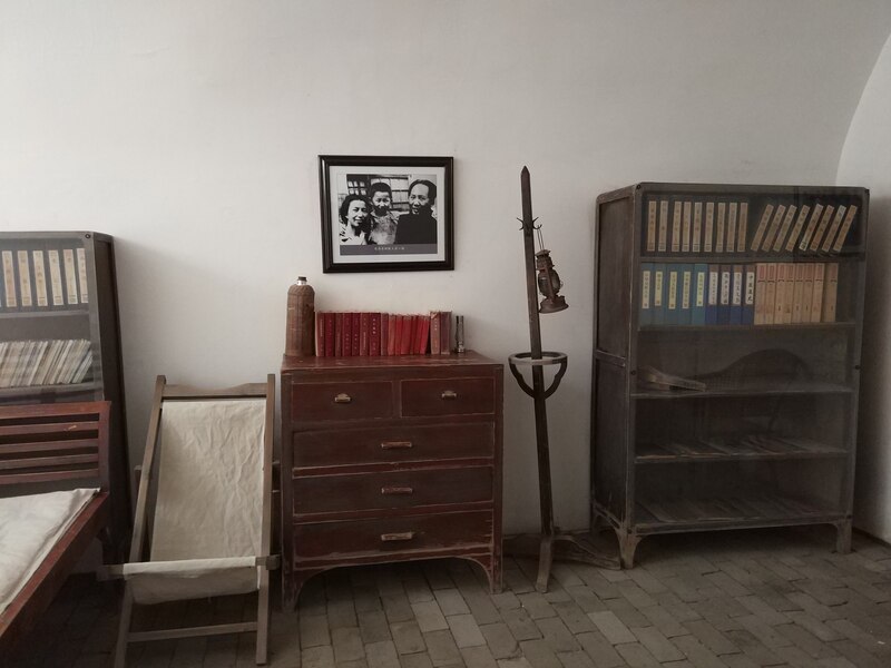 缅怀先烈，让红色精神动情融入当代生活